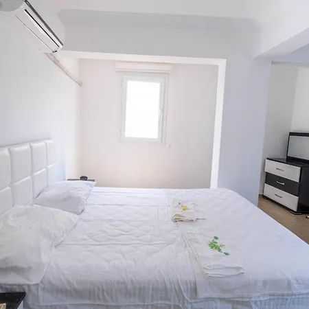 Lovely House Near Beach With Backyard In Apartamento Fethiye